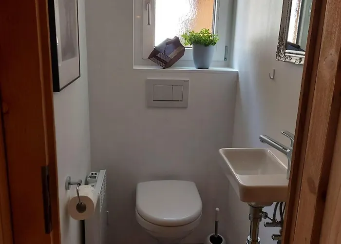 Nuehus 1. Og Apartmán *