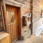 Nuehus 1. Og Ароза